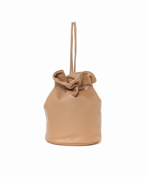 U by SPICK&SPAN(ユーバイスピックアンドスパン)の「【Tuo/トゥオ】 Drawstrin Faux Leather Bag(ショルダーバッグ・レディース・ブラック/ベージュ・FREE)」の20枚目の写真