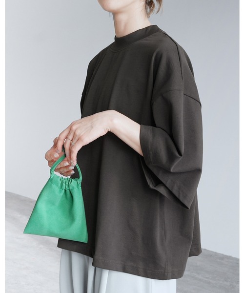 reca(レカ)の「モックネック5分袖カットソー(Tシャツ/カットソー・レディース・ブラック/イエロー系その他/オフホワイト/チャコールグレー/ベージュ/コーラル・M)」の4枚目の写真
