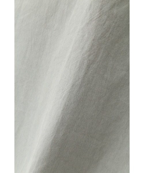 MHL.(エムエイチエル)の「WASHED COTTON SHIRTING(シャツ/ブラウス・メンズ・グレー/オリーブ/ホワイト・SMALL/MEDIUM/LARGE)」の10枚目の写真