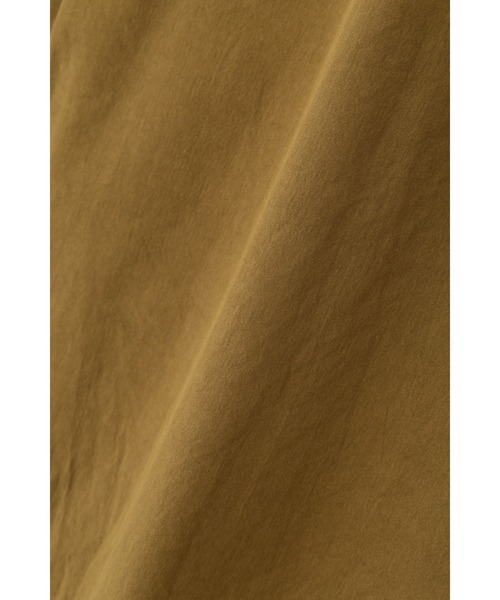 MHL.(エムエイチエル)の「WASHED COTTON SHIRTING(シャツ/ブラウス・メンズ・グレー/オリーブ/ホワイト・SMALL/MEDIUM/LARGE)」の15枚目の写真
