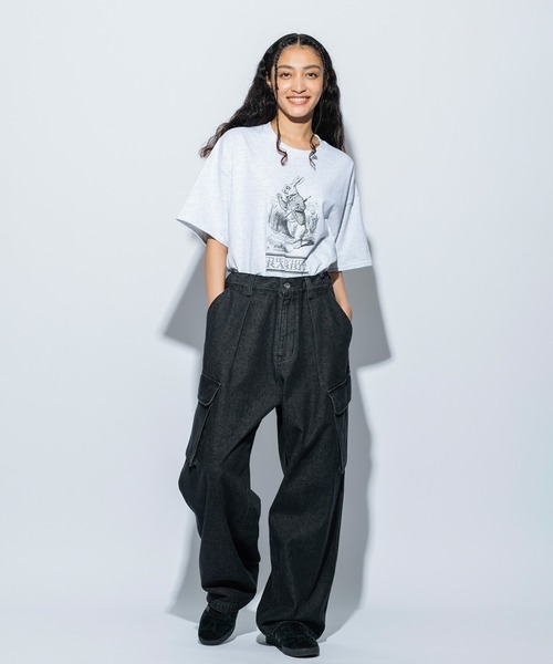 re_k by JUNRED（レクバイジュンレッド）の「re_k by JUNRED / オーバーワイドカーゴデニムパンツ（デニムパンツ・メンズ・ブラック/ブルー・L/M/S）」の4枚目の写真