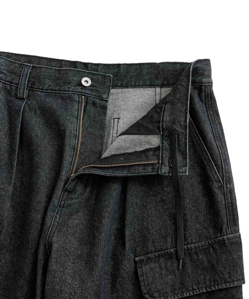 re_k by JUNRED（レクバイジュンレッド）の「re_k by JUNRED / オーバーワイドカーゴデニムパンツ（デニムパンツ・メンズ・ブラック/ブルー・L/M/S）」の22枚目の写真