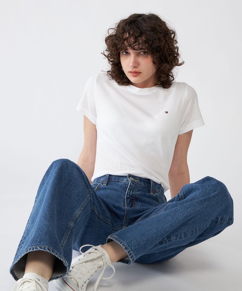TOMMY HILFIGER(トミーヒルフィガー)の「ベーシッククルーネックTシャツ(Tシャツ/カットソー・レディース・ホワイト/ネイビー/ブラック・LARGE/MEDIUM/SMALL)」の4枚目の写真