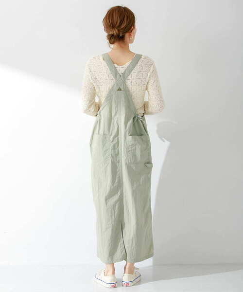 URBAN RESEARCH Sonny Label（アーバンリサーチサニーレーベル）の「ナイロンタフタジャンパースカート（ジャンパースカート・レディース・ライトカーキ/ブラック・FREE）」の16枚目の写真