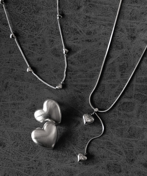 me+em select（ミームセレクト）の「ボリュームシルバーハートピアス ／ VOLUME SILVER HEART PIERCE（ピアス（両耳用）・レディース・シルバー・FREE）」の10枚目の写真