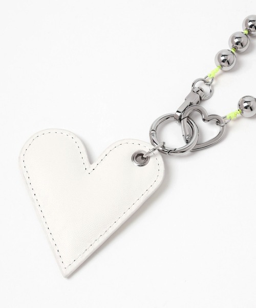 LOWRYS FARM（ローリーズファーム）の「ＦＬハートチャーム　 129566（キーホルダー・レディース・オフホワイト/ブラック/シルバー・FREE）」の17枚目の写真