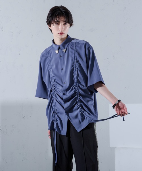 Ellno Loset(エルノロゼット)の「フロントドロストルーズシャツ(シャツ/ブラウス・メンズ・ブルーグレー/ブラック・SMALL/MEDIUM/LARGE)」の2枚目の写真