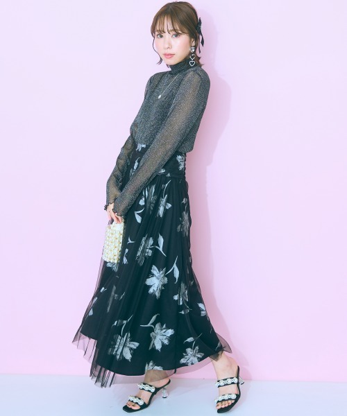 marun（マルン）の「＜大きいサイズ＞ オーバーチュールフラワープリントスカート marun（スカート・レディース・アイボリー系/ブラック系・4L/3L/LL/L/5L）」の19枚目の写真