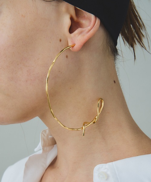 セール】【金属アレルギー対応】Spiral Needle Pierce