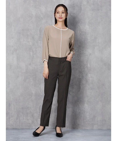 Perfect Suit FActory（パーフェクトスーツファクトリー）の「デレガントスーツ　ミニチェック　テーパードパンツ　ネイビー/ブラウン【マシンウォッシャブル】 【スリム】【ストレッチ】（スーツパンツ・レディース・ネイビー/ブラウン・11号/13号/7号/9号）」の6枚目の写真