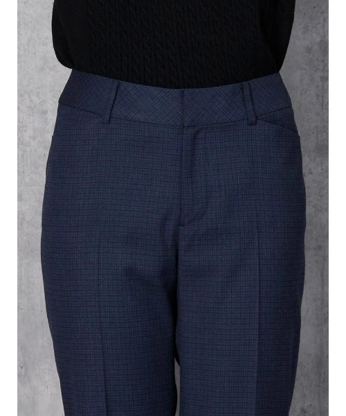 Perfect Suit FActory（パーフェクトスーツファクトリー）の「デレガントスーツ　ミニチェック　テーパードパンツ　ネイビー/ブラウン【マシンウォッシャブル】 【スリム】【ストレッチ】（スーツパンツ・レディース・ネイビー/ブラウン・11号/13号/7号/9号）」の17枚目の写真