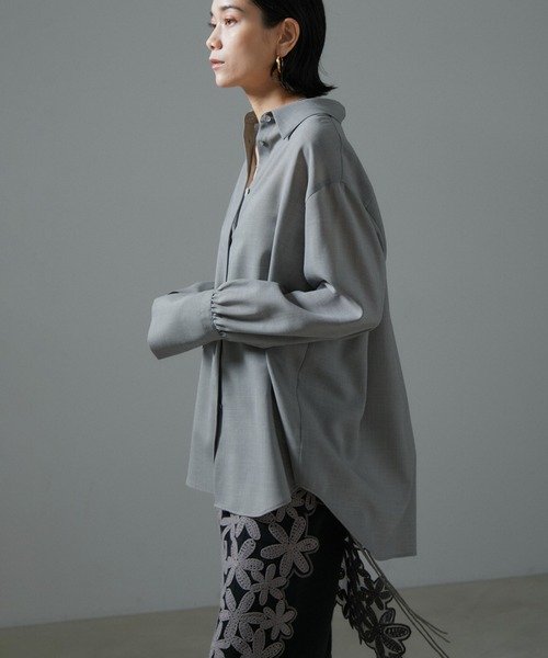 SALON adam et rope'（サロン アダム エ ロペ）の「ウールシアーシャツ（シャツ/ブラウス・レディース・グレー/オフホワイト・FREE）」の20枚目の写真