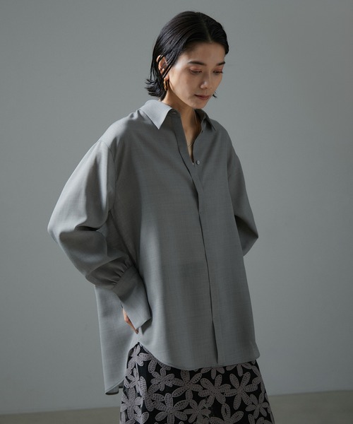 SALON adam et rope'（サロン アダム エ ロペ）の「ウールシアーシャツ（シャツ/ブラウス・レディース・グレー/オフホワイト・FREE）」の21枚目の写真