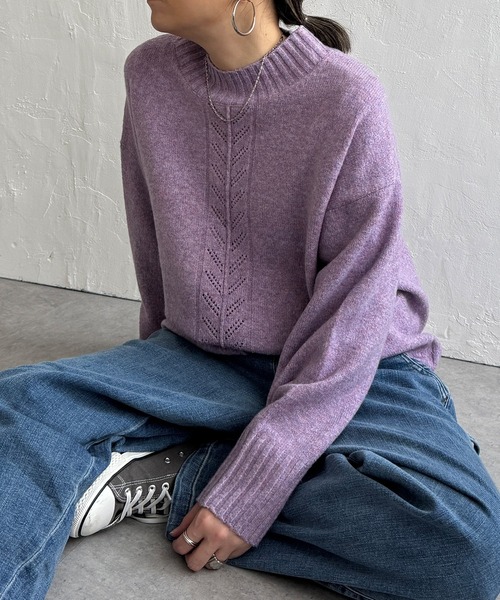 LBC（エルビーシー）の「透かし柄バックスリットニット（ニット/セーター・レディース・オフホワイト/ブルー/ライトグレー/マスタード/ミント/パープル・M）」の5枚目の写真