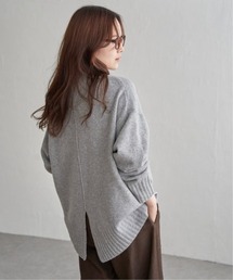 透かし柄バックスリットニット