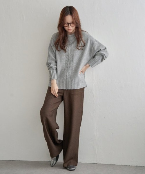 LBC（エルビーシー）の「透かし柄バックスリットニット（ニット/セーター・レディース・オフホワイト/ブルー/ライトグレー/マスタード/ミント/パープル・M）」の9枚目の写真