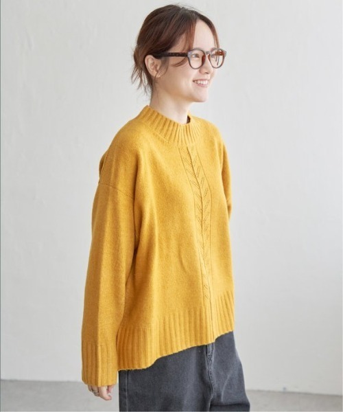 LBC（エルビーシー）の「透かし柄バックスリットニット（ニット/セーター・レディース・オフホワイト/ブルー/ライトグレー/マスタード/ミント/パープル・M）」の13枚目の写真