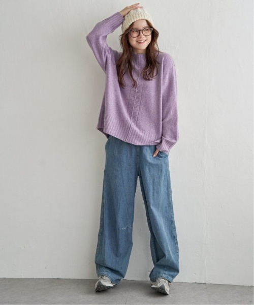 LBC（エルビーシー）の「透かし柄バックスリットニット（ニット/セーター・レディース・オフホワイト/ブルー/ライトグレー/マスタード/ミント/パープル・M）」の12枚目の写真