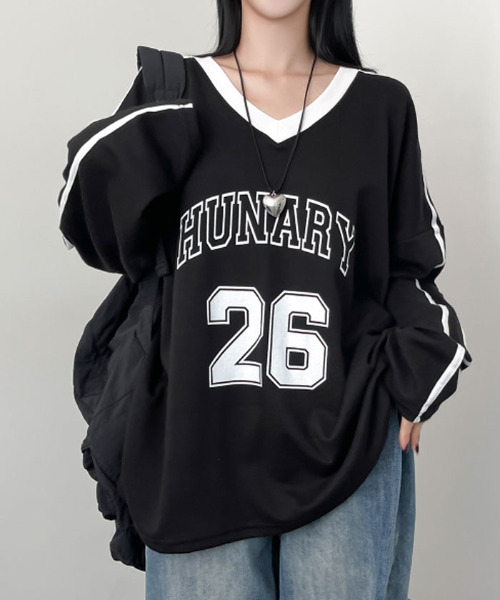 VIVID LADY(ビビッドレディー)の「ナンバーロゴ Vネックトップス スウェット ブロークコア(スウェット・レディース・ワイン/カーキ/ブラック・FREE)」の7枚目の写真