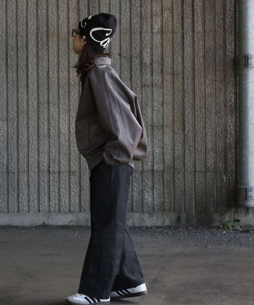 ZIP FIVE(ジップファイブ)の「【ZIP FIVE】 ロゴワッペン 袖ストライプ バルーン レザー ブルゾン / ジャケット / エコレザー(ブルゾン・メンズ・チャコール/ブラック・LARGE/MEDIUM)」の10枚目の写真