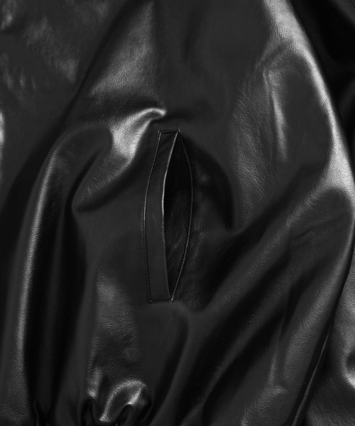 ZIP FIVE(ジップファイブ)の「【ZIP FIVE】 ロゴワッペン 袖ストライプ バルーン レザー ブルゾン / ジャケット / エコレザー(ブルゾン・メンズ・チャコール/ブラック・LARGE/MEDIUM)」の5枚目の写真