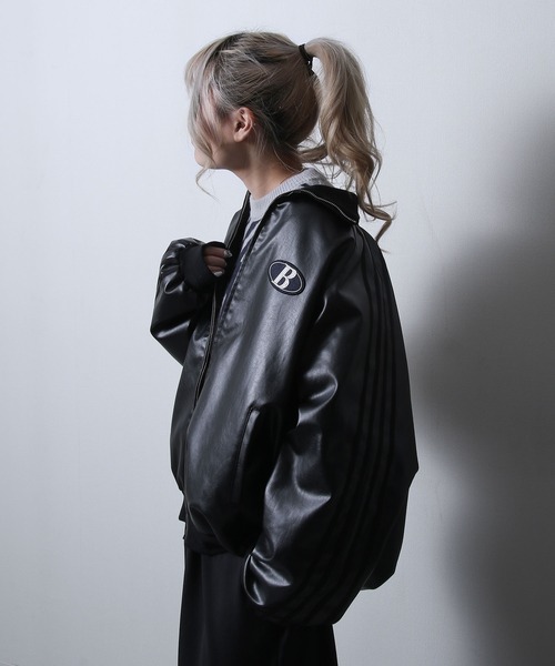 ZIP FIVE(ジップファイブ)の「【ZIP FIVE】 ロゴワッペン 袖ストライプ バルーン レザー ブルゾン / ジャケット / エコレザー(ブルゾン・メンズ・チャコール/ブラック・LARGE/MEDIUM)」の22枚目の写真