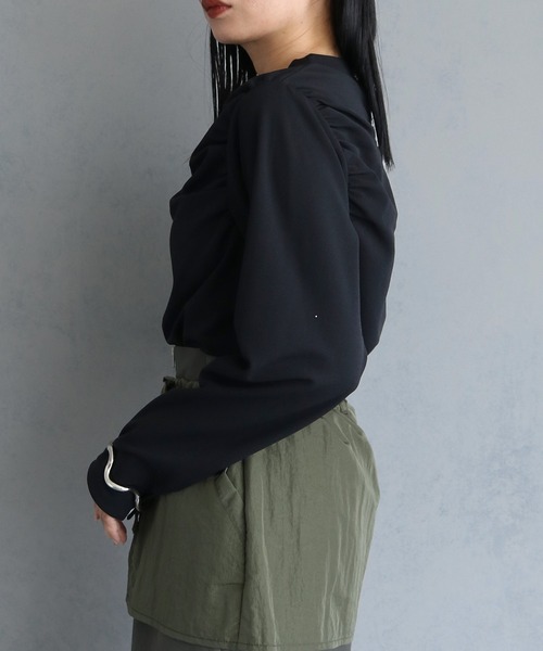 &g'aime（アンジェム）の「【&g'aime】ハイネックギャザーカットジョーゼットトップス　HIGHNECK GATHER GEORGETTE TOPS（Tシャツ/カットソー・レディース・カーキ/ブラック/ホワイト・FREE）」の15枚目の写真