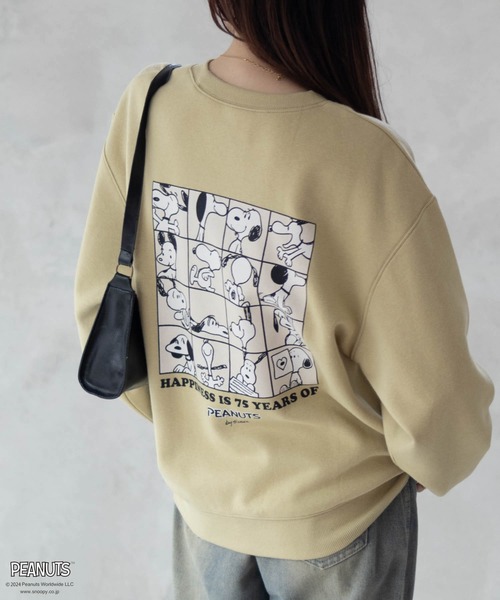 PEANUTS(ピーナッツ)の「PEANUTS スヌーピー プリント刺繍 ルーズシルエットトレーナー(スウェット・レディース・イエロー系その他/ターコイズブルー/オートミール・フリー)」の3枚目の写真