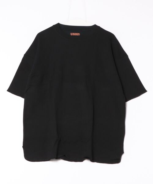 UNIVERSAL OVERALL(ユニバーサルオーバーオール)の「UNIVERSAL OVERALL / Heavyweight thermal loose fit S/S / UVOP-006(Tシャツ/カットソー・レディース・ブラック/オレンジ系その他/ホワイト/ホワイト系その他/オレンジ/ブラック系その他・LARGE/X-LARGE/MEDIUM/SMALL)」の3枚目の写真