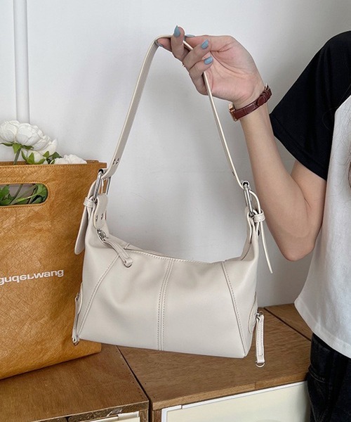 WESTSEA（ウエストシー）の「スクエア ミニ メタルパーツ ワンショルダーバッグ（ショルダーバッグ・レディース・オフホワイト/ブラック・FREE）」の2枚目の写真