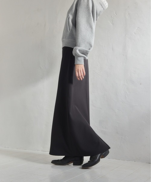 Smyeon(スミョン)の「A-line long skirt/Aラインロングスカート(スカート・レディース・ブルー/ブラック・SMALL/MEDIUM)」の5枚目の写真