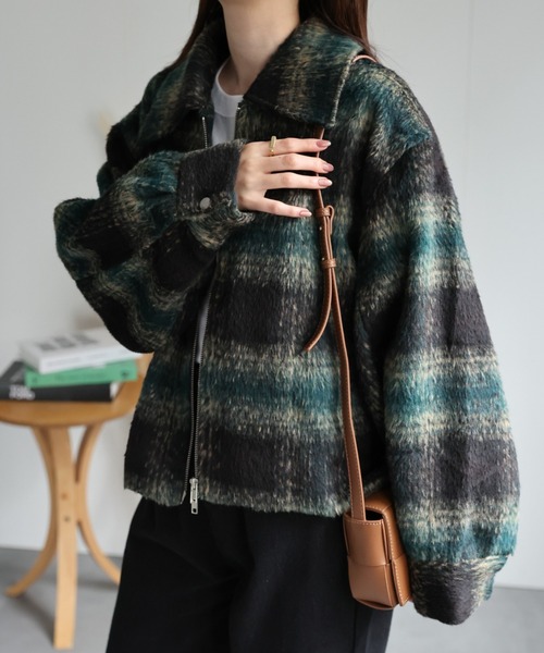 model：162cm 着用サイズ：F