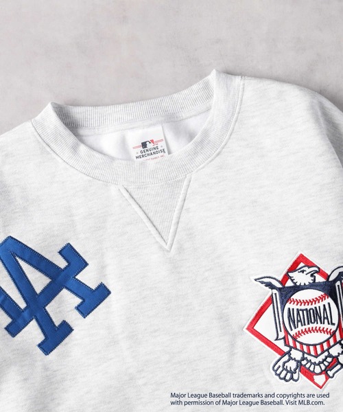 Right-on（ライトオン）の「【MLB】マルチチームワッペンクルーネック