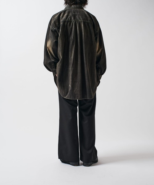 Lui's（ルイス）の「FADEオーバーデニムシャツ（シャツ/ブラウス・メンズ・ライトグレー/ブラック・FREE）」の10枚目の写真