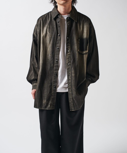 Lui's（ルイス）の「FADEオーバーデニムシャツ（シャツ/ブラウス・メンズ・ライトグレー/ブラック・FREE）」の3枚目の写真