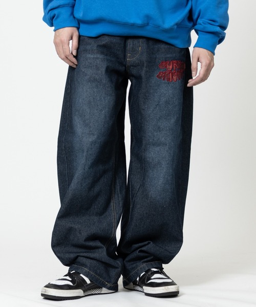 JOHN'S CLOSET（ジョンズクローゼット）の「【13】モチーフアップリケ バレルレッグジーンズ/コクーンデニム（デニムパンツ・メンズ・ブラック/ブルー/ブルー系2/ブラック系2/ブラック系1/ブルー系1・MEDIUM/LARGE）」の5枚目の写真