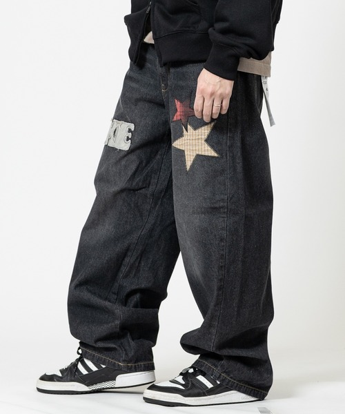 JOHN'S CLOSET（ジョンズクローゼット）の「【13】モチーフアップリケ バレルレッグジーンズ/コクーンデニム（デニムパンツ・メンズ・ブラック/ブルー/ブルー系2/ブラック系2/ブラック系1/ブルー系1・MEDIUM/LARGE）」の15枚目の写真