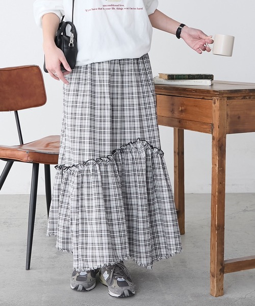 BONLECILL（ボンルシール）の「先染めチェックフリンジアシメスカート（スカート・レディース・レッド/ベージュ/ブラック・FREE）」の4枚目の写真