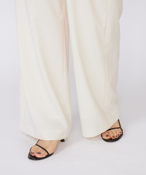 INED（イネド）の「ステファニー イージーワイドパンツ（その他パンツ・レディース・オフホワイト/カーキ/ブラック・7号/9号/11号）」の13枚目の写真