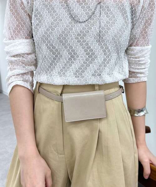 mystic（ミスティック）の「ベルト付きミニポーチ（ベルト・レディース・アイボリー/ブラック・ONE SIZE）」の5枚目の写真