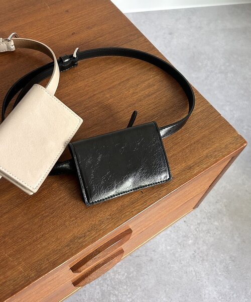 mystic（ミスティック）の「ベルト付きミニポーチ（ベルト・レディース・アイボリー/ブラック・ONE SIZE）」の6枚目の写真