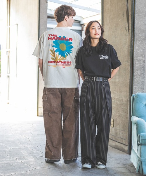 PBLIM（ページボーイリム）の「《UNISEX》ポスターフラワーTシャツ（Tシャツ/カットソー・レディース・オフホワイト/ダークブラウン/ブラック/ライトブルー/ライトグリーン・MEDIUM/LARGE）」の6枚目の写真