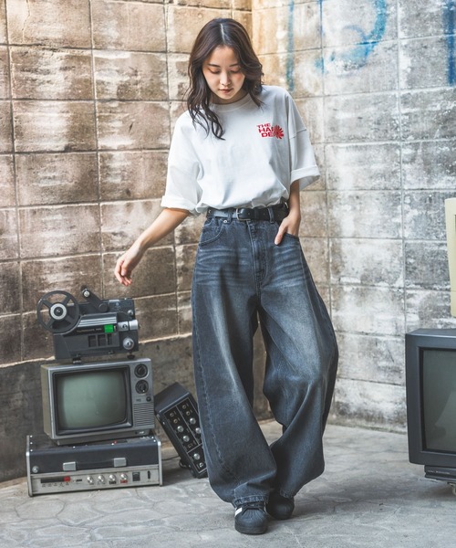 PBLIM（ページボーイリム）の「《UNISEX》ポスターフラワーTシャツ（Tシャツ/カットソー・レディース・オフホワイト/ダークブラウン/ブラック/ライトブルー/ライトグリーン・MEDIUM/LARGE）」の7枚目の写真