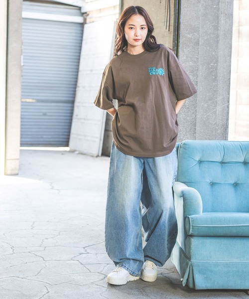 PBLIM（ページボーイリム）の「《UNISEX》ポスターフラワーTシャツ（Tシャツ/カットソー・レディース・オフホワイト/ダークブラウン/ブラック/ライトブルー/ライトグリーン・MEDIUM/LARGE）」の13枚目の写真