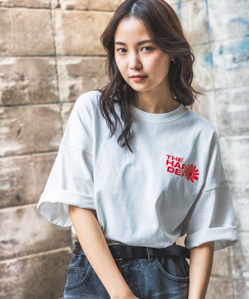 PBLIM（ページボーイリム）の「《UNISEX》ポスターフラワーTシャツ（Tシャツ/カットソー・レディース・オフホワイト/ダークブラウン/ブラック/ライトブルー/ライトグリーン・MEDIUM/LARGE）」の21枚目の写真