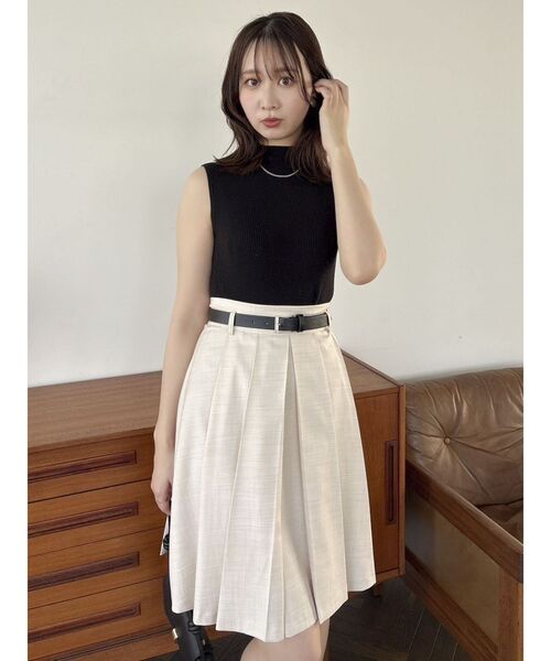 dazzlin(ダズリン)の「HWベルトミディスカート(スカート・レディース・ネイビー/グレー/アイボリー・SMALL/MEDIUM)」の17枚目の写真