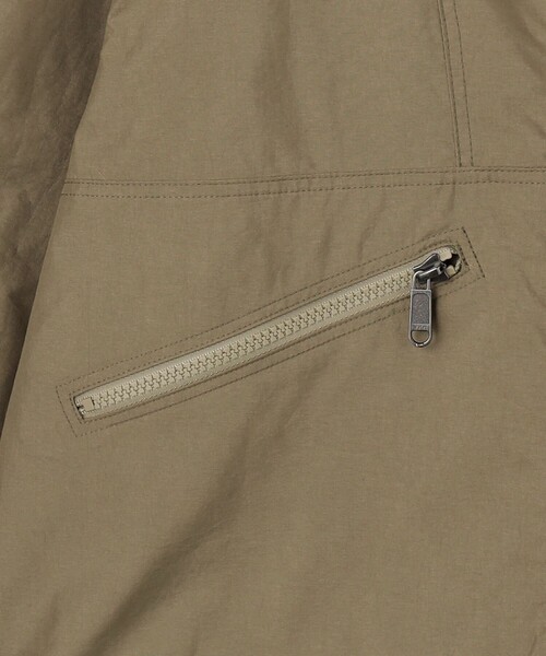 THE NORTH FACE(ザノースフェイス)の「<THE NORTH FACE>ショート コンパクト ジャケット(マウンテンパーカー・レディース・オフホワイト/ベージュ/ブラック・L/M)」の21枚目の写真