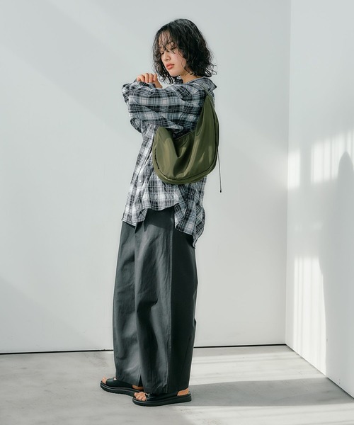 LEPSIM（レプシィム）の「2WAYメタルバックルバッグ　326224（ショルダーバッグ・レディース・カーキ/ブラック/ライトグレー・ONE SIZE）」の10枚目の写真