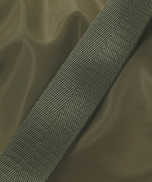 LEPSIM（レプシィム）の「2WAYメタルバックルバッグ　326224（ショルダーバッグ・レディース・カーキ/ブラック/ライトグレー・ONE SIZE）」の13枚目の写真