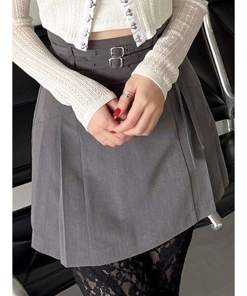 dazzlin(ダズリン)の「サイドプリーツミニスカート(スカート・レディース・アイボリー/チャコールグレー・SMALL/MEDIUM)」の3枚目の写真